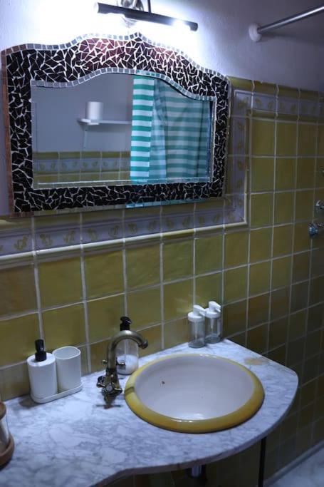 Private Apartment - The Lover'S Nest - Apt Privado Гранада Экстерьер фото
