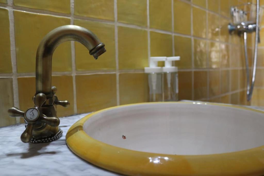 Private Apartment - The Lover'S Nest - Apt Privado Гранада Экстерьер фото